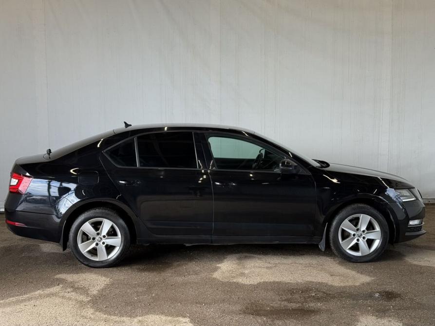 Skoda Octavia III (A7) Рестайлинг Псков  - изображение 8