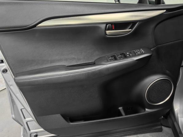 Lexus NX I с пробегом 2015 года, цена 3 400 000 рублей, 100247 км, внедорожник, Автокод Объявления