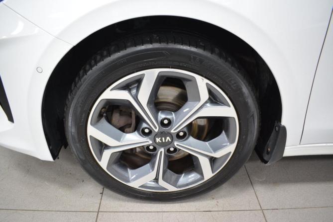 Kia Ceed III с пробегом 2020 года, цена 1 789 000 рублей, 52000 км, хэтчбек, Автокод Объявления