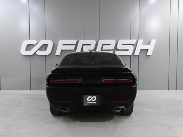 Dodge Challenger III Рестайлинг 2 с пробегом 2018 года, цена 3 649 000 рублей, 63345 км, купе, Автокод Объявления