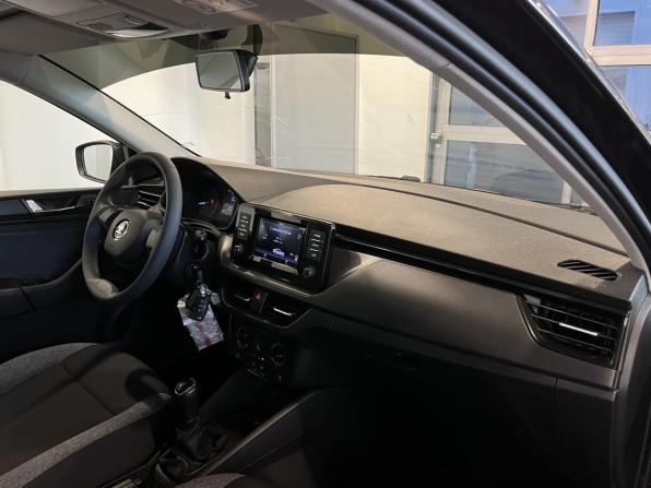 Skoda Rapid II с пробегом 2021 года, цена 1 315 000 рублей, 81135 км, лифтбек, Автокод Объявления