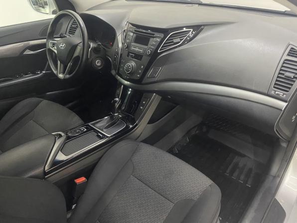 Hyundai i40 I Рестайлинг с пробегом 2015 года, цена 1 299 000 рублей, 131121 км, седан, Автокод Объявления