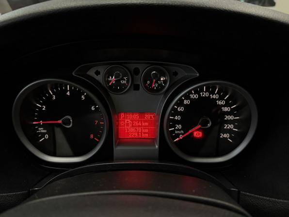 Ford Focus II Рестайлинг с пробегом 2010 года, цена 635 000 рублей, 138670 км, седан, Автокод Объявления