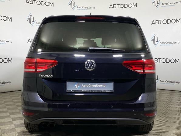 Volkswagen Touran II с пробегом 2019 года, цена 1 597 900 рублей, 252858 км, компактвэн, Автокод Объявления