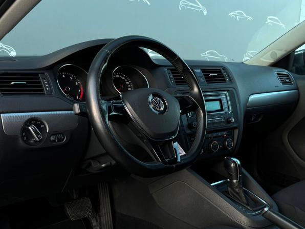 Volkswagen Jetta VI Рестайлинг с пробегом 2015 года, цена 1 098 200 рублей, 131130 км, седан, Автокод Объявления