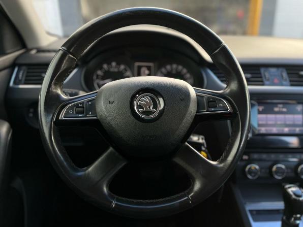 Skoda Octavia III (A7) с пробегом 2013 года, цена 930 000 рублей, 264000 км, лифтбек, Автокод Объявления