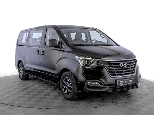 Hyundai H-1 II Рестайлинг 2 с пробегом 2019 года, цена 3 185 000 рублей, 74333 км, минивэн, Автокод Объявления