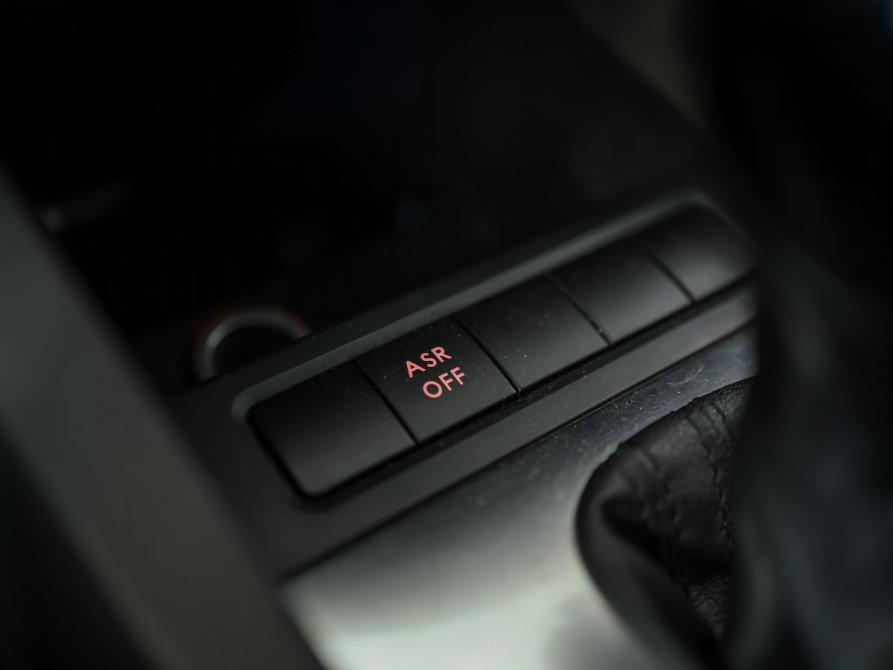 Volkswagen Jetta VI Рестайлинг Ижевск  - изображение 18