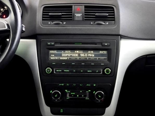 Skoda Yeti I Рестайлинг с пробегом 2015 года, цена 1 275 000 рублей, 112874 км, внедорожник, Автокод Объявления