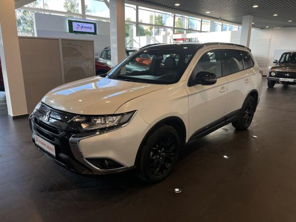 Mitsubishi Outlander III Рестайлинг 3 с пробегом 2022 года, цена 3 135 000 рублей, 31744 км, внедорожник, Автокод Объявления