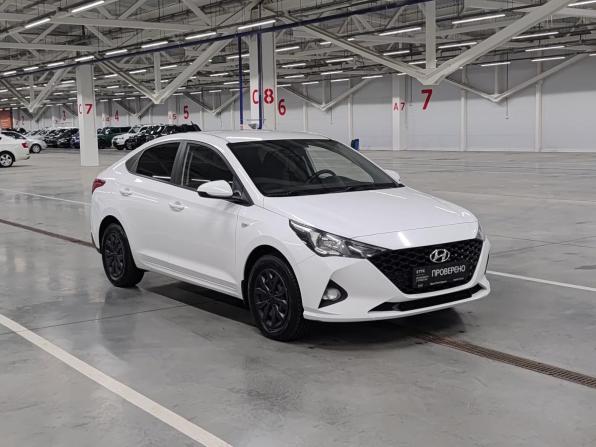 Hyundai Solaris II Рестайлинг с пробегом 2021 года, цена 1 410 000 рублей, 62639 км, седан, Автокод Объявления