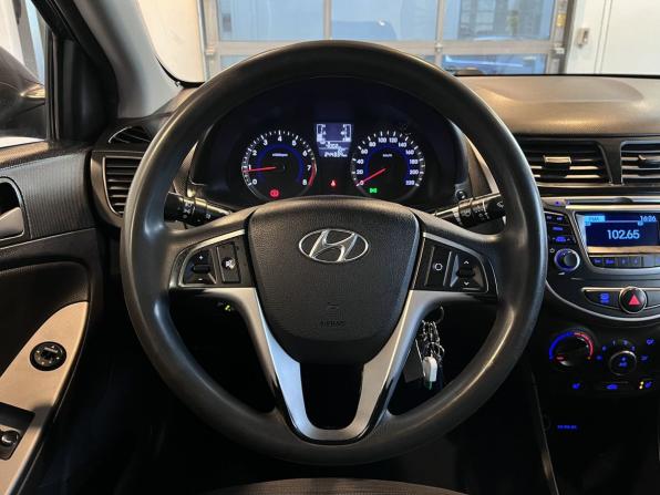 Hyundai Solaris I Рестайлинг с пробегом 2014 года, цена 745 000 рублей, 244333 км, седан, Автокод Объявления