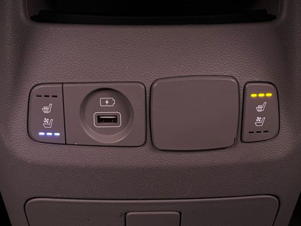 Kia Carnival III с пробегом 2019 года, цена 2 790 000 рублей, 137804 км, минивэн, Автокод Объявления