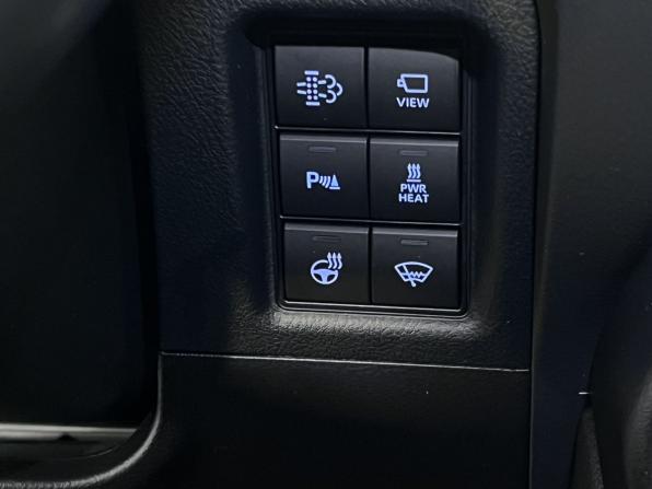 Toyota Land Cruiser Prado 150 Series Рестайлинг 2 с пробегом 2018 года, цена 5 220 000 рублей, 72000 км, внедорожник, Автокод Объявления