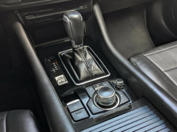 Mazda 6 III (GJ) Рестайлинг 2 с пробегом 2019 года, цена 2 299 500 рублей, 112000 км, седан, Автокод Объявления