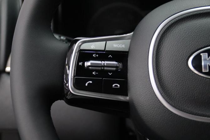 Kia Sorento IV с пробегом 2021 года, цена 3 555 550 рублей, 73160 км, внедорожник, Автокод Объявления