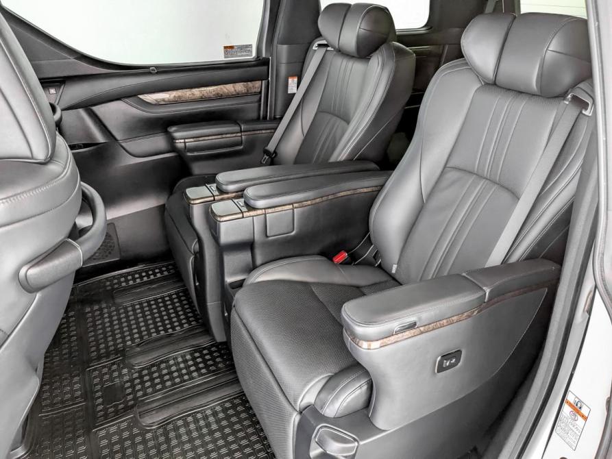 Toyota Alphard III Рестайлинг Москва  - изображение 12