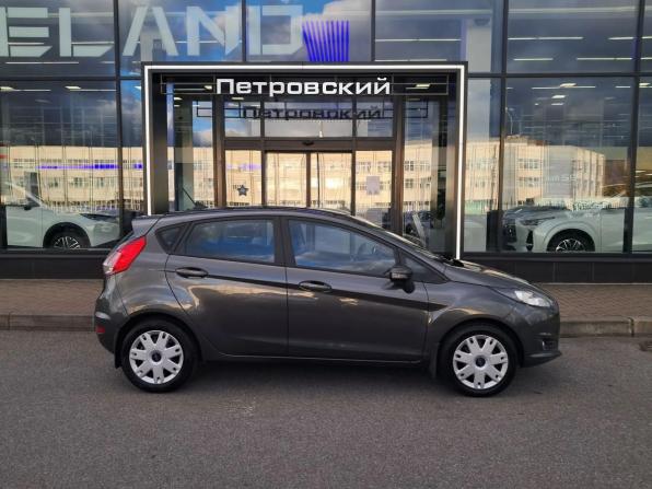 Ford Fiesta Mk6 Рестайлинг с пробегом 2018 года, цена 998 000 рублей, 83569 км, хэтчбек, Автокод Объявления