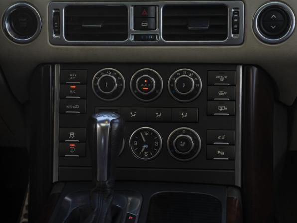Land Rover Range Rover III Рестайлинг 2 с пробегом 2009 года, цена 1 848 000 рублей, 121750 км, внедорожник, Автокод Объявления