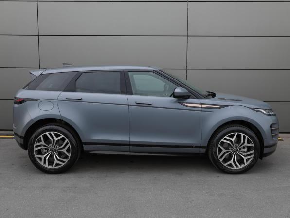 Land Rover Range Rover Evoque II с пробегом 2021 года, цена 4 398 000 рублей, 37924 км, внедорожник, Автокод Объявления