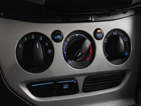 Ford Focus III с пробегом 2013 года, цена 755 000 рублей, 176845 км, универсал, Автокод Объявления