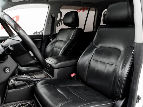 Toyota Land Cruiser 200 Series Рестайлинг 1 с пробегом 2013 года, цена 3 720 000 рублей, 277358 км, внедорожник, Автокод Объявления