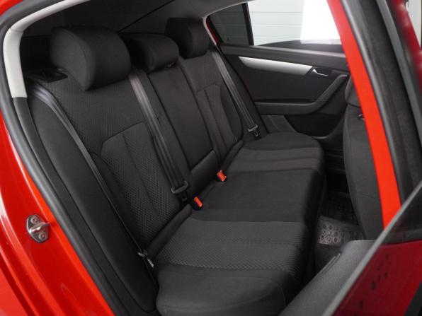Volkswagen Passat B7 с пробегом 2012 года, цена 999 000 рублей, 215589 км, седан, Автокод Объявления