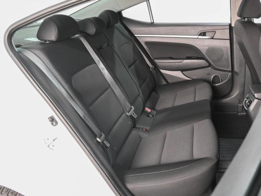 Hyundai Elantra VI (AD) Рестайлинг Ростов-на-Дону  - изображение 7