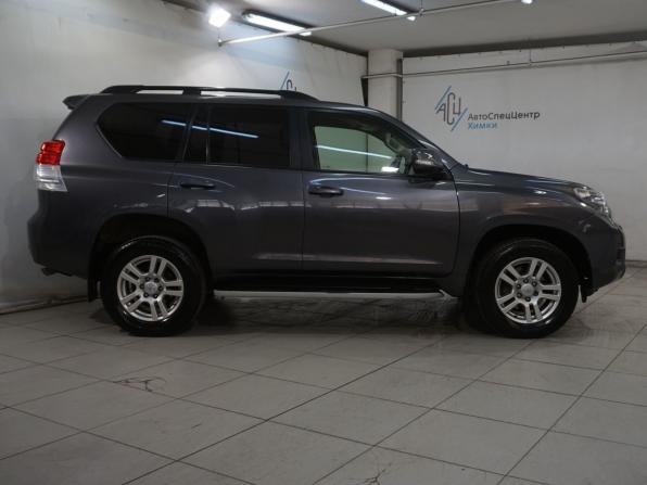 Toyota Land Cruiser Prado 150 Series с пробегом 2013 года, цена 2 799 800 рублей, 325000 км, внедорожник, Автокод Объявления