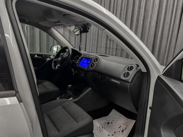 Volkswagen Tiguan I Рестайлинг с пробегом 2011 года, цена 1 200 000 рублей, 176843 км, внедорожник, Автокод Объявления
