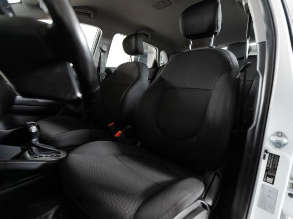 Kia Rio III Рестайлинг с пробегом 2017 года, цена 1 210 000 рублей, 107969 км, хэтчбек, Автокод Объявления