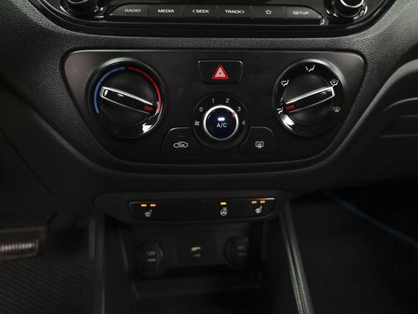 Hyundai Solaris II Рестайлинг с пробегом 2022 года, цена 1 509 000 рублей, 106383 км, седан, Автокод Объявления