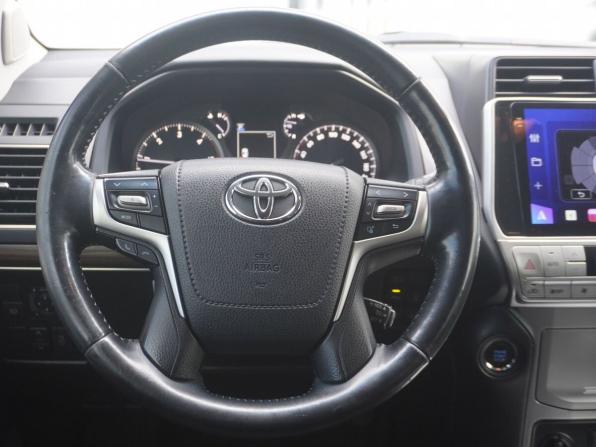 Toyota Land Cruiser Prado 150 Series Рестайлинг 2 с пробегом 2019 года, цена 4 425 000 рублей, 269398 км, внедорожник, Автокод Объявления