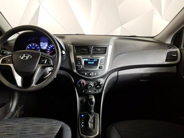 Hyundai Solaris I Рестайлинг с пробегом 2015 года, цена 973 000 рублей, 129007 км, хэтчбек, Автокод Объявления