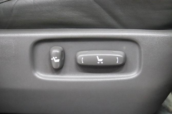 Toyota Land Cruiser 200 Series с пробегом 2010 года, цена 2 480 650 рублей, 541840 км, внедорожник, Автокод Объявления