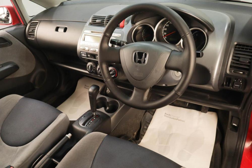 Honda Fit I Челябинск  - изображение 10