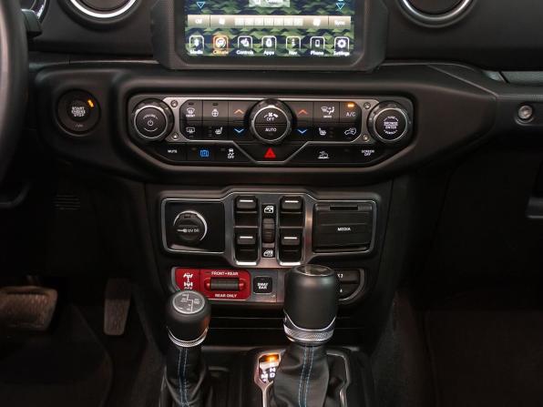 Jeep Wrangler IV (JL) с пробегом 2022 года, цена 6 999 000 рублей, 8065 км, внедорожник, Автокод Объявления
