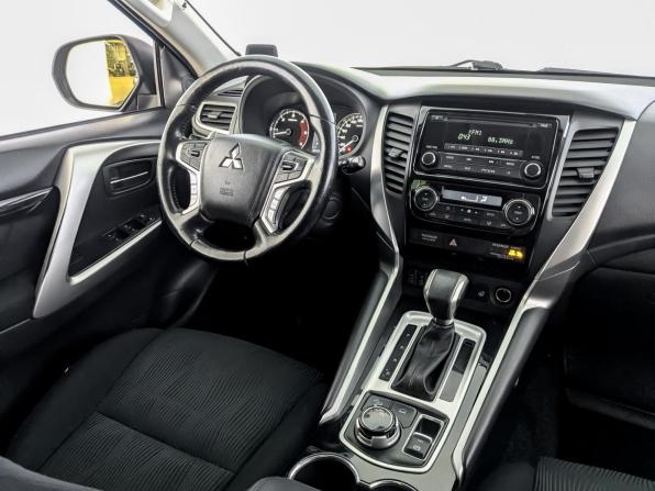 Mitsubishi Pajero Sport III с пробегом 2019 года, цена 2 490 000 рублей, 231518 км, внедорожник, Автокод Объявления