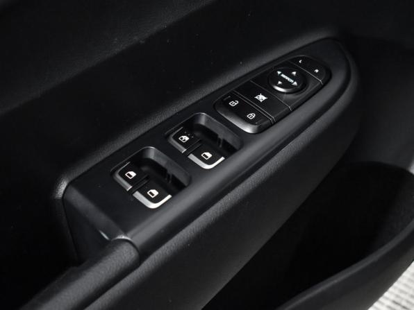 Kia Rio IV с пробегом 2019 года, цена 1 290 000 рублей, 132776 км, седан, Автокод Объявления