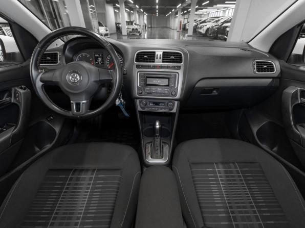 Volkswagen Polo V с пробегом 2015 года, цена 930 000 рублей, 177784 км, седан, Автокод Объявления