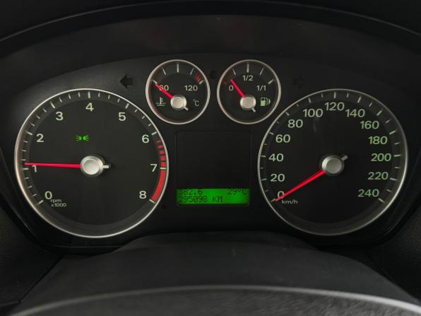 Ford Focus II с пробегом 2006 года, цена 470 000 рублей, 293912 км, седан, Автокод Объявления