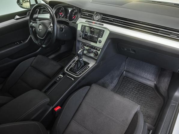Volkswagen Passat B8 с пробегом 2016 года, цена 1 729 000 рублей, 126498 км, седан, Автокод Объявления