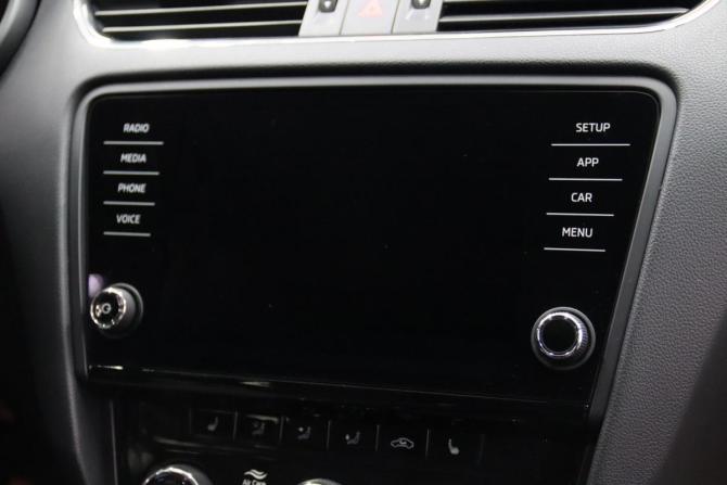 Skoda Octavia III (A7) Рестайлинг с пробегом 2020 года, цена 1 565 650 рублей, 109140 км, лифтбек, Автокод Объявления