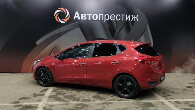 Kia Ceed II с пробегом 2013 года, цена 899 000 рублей, 160600 км, хэтчбек, Автокод Объявления