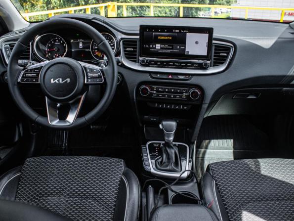Kia Ceed III Рестайлинг с пробегом 2021 года, цена 2 130 000 рублей, 119275 км, универсал, Автокод Объявления