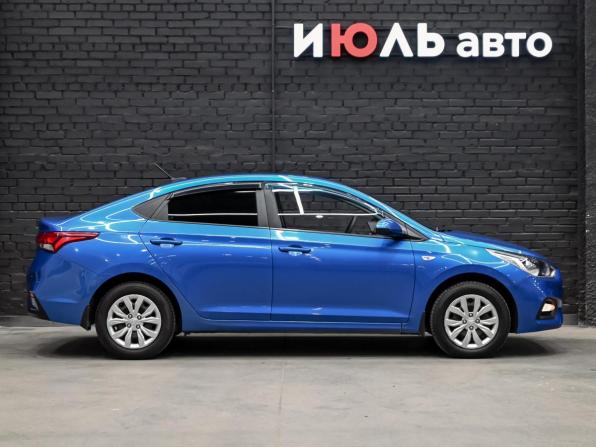 Hyundai Solaris II с пробегом 2017 года, цена 1 400 000 рублей, 61164 км, седан, Автокод Объявления