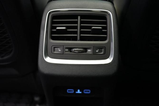 Geely Atlas Pro с пробегом 2023 года, цена 2 290 000 рублей, 63865 км, внедорожник, Автокод Объявления