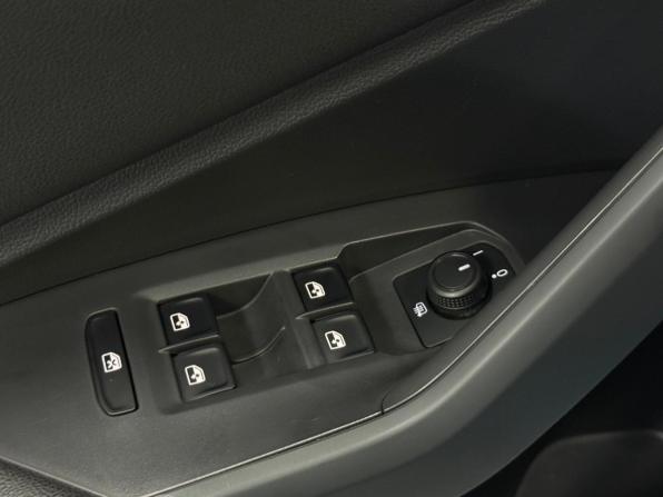 Volkswagen Jetta VII с пробегом 2020 года, цена 2 299 000 рублей, 30849 км, седан, Автокод Объявления
