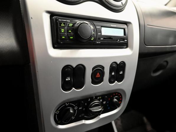 Renault Sandero I с пробегом 2014 года, цена 680 000 рублей, 180051 км, хэтчбек, Автокод Объявления