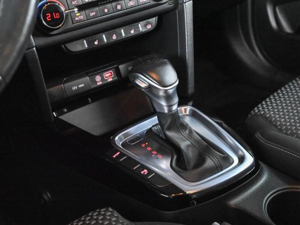 Kia Ceed III с пробегом 2019 года, цена 1 790 000 рублей, 79311 км, универсал, Автокод Объявления
